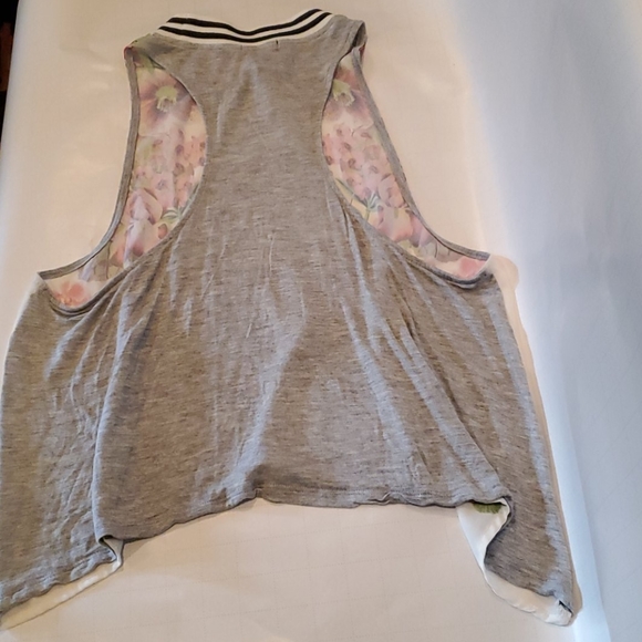 rue 21 Medium Jr. Floral - Picture 2 of 2